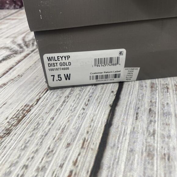 Style & Co. Womens Wileyyp Dist Gold Short Ankle Boots Heels 7.5 W - Picture 2 of 8